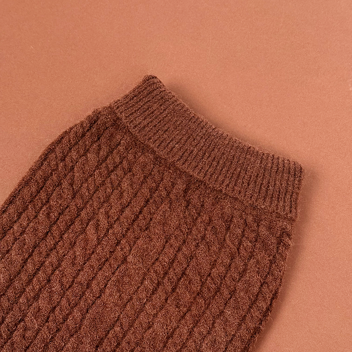 Jumper - Cable Knit Hot Coco