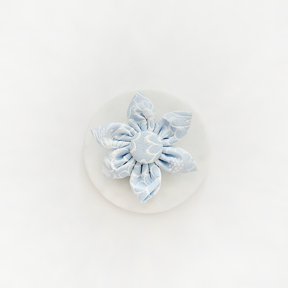 LUXE Baby Blue Flower Collar Flower