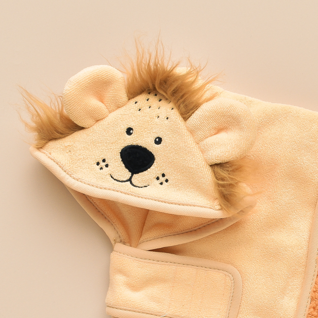 Roary the Lion Drying Robe